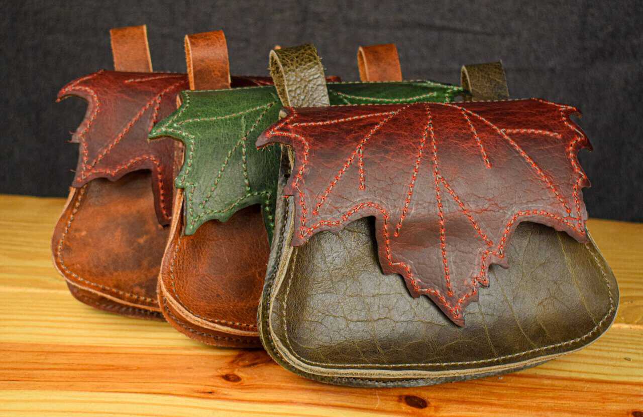 Leather Maple Leaf Belt Pouch – Grommet